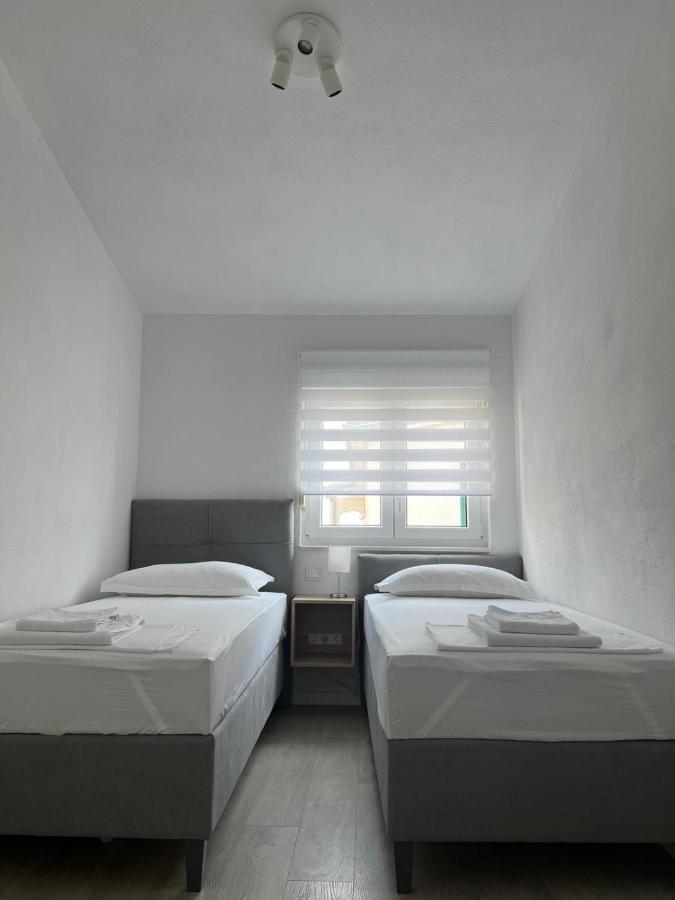 Villa Luxuria Baška Voda Extérieur photo
